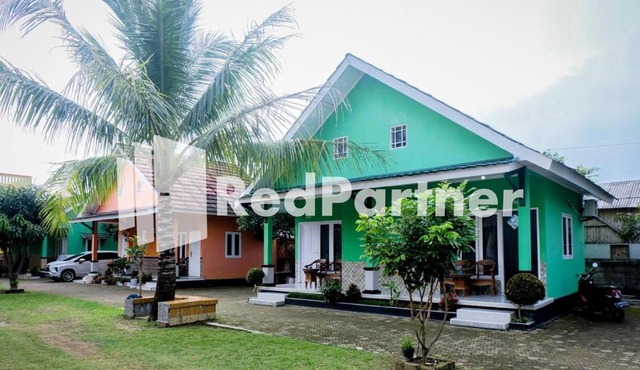Villa Ikhbar Ciletuh RedPartner in Cilowa