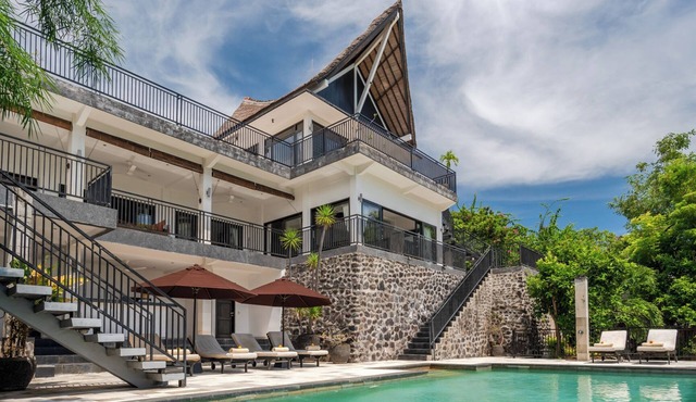 Villa Jempiring: Luxury Balinese Style Villa With Amazing Sea Views! in Temukus/Lovina