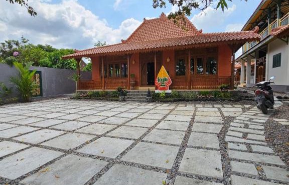 Villa Joglo By Diego in Yogyakarta