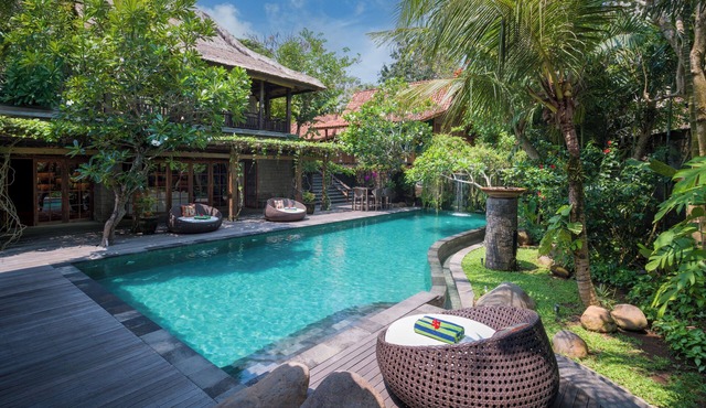 Villa Kapungkur | Luxury Joglo 5BR w Private Pool in Bali
