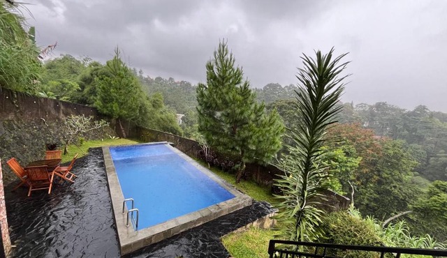 Villa Kay Mountain in Bogor