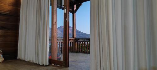 Villa Kedisan Lakeview in Kintamani