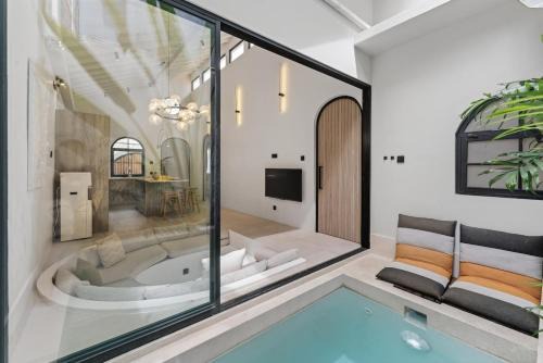 Villa Ladam 2BR Cottage Private Pool In Berawa in Canggu