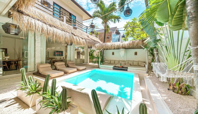 ★ VILLA MOOREA : Tropical Vibes - 3 min from beach in Canggu