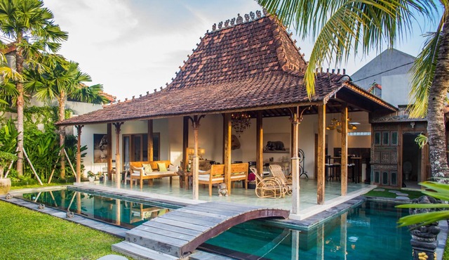 Villa MUNAROSE Joglo in BADUNG