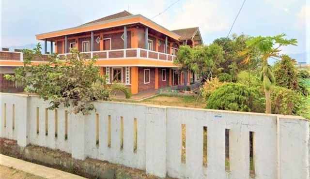 Villa Orange Lembang Pengkolan in Lembang