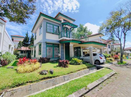 Villa Semesta in Cikundul