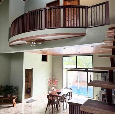 Villa Sibolangit Satu Hati near Hillpark with private pool in Bandarbaru