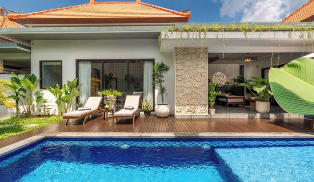 Villa Taj Brand New Luxury Pool Villa with Garden. 3 Bedrooms/3 Bathrooms in Bali