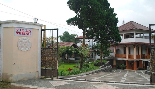 Villa Tebing Puncak Bogor in Bogor