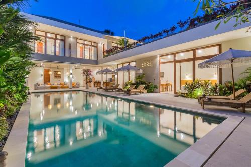 Villa Trindade 5BR, 15m Pool in Seminyak