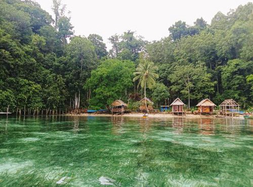 Warfanin Homestay in Pulau Gam