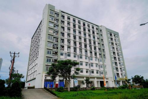 Warm and Cozy Living 2BR Bogorienze Apartment By Travelio in Pamoyanan