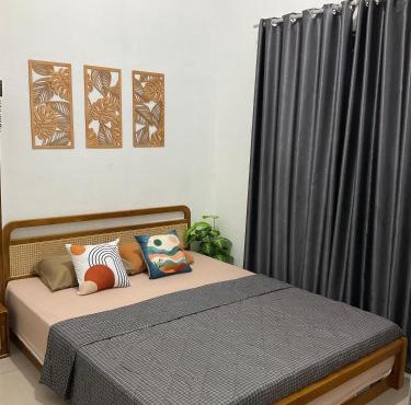 Wening Stay in Srondolwetan