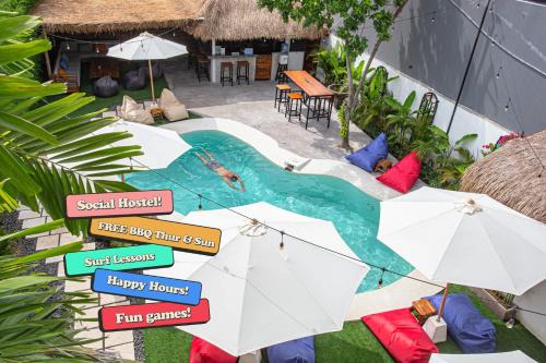 What The Duck Backpackers in Canggu