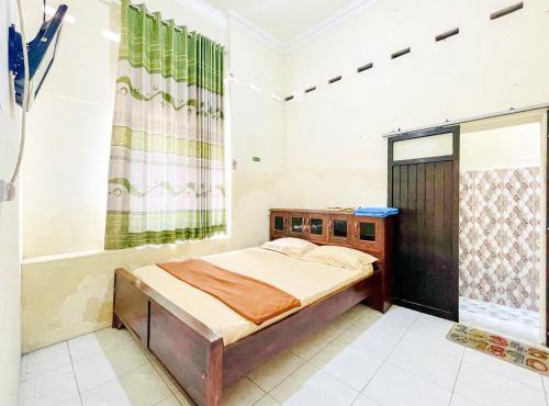Wisma Air Mancur Malang Syariah Mitra RedDoorz in Malang
