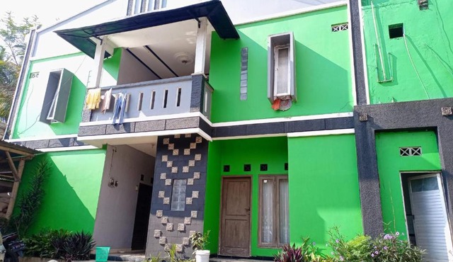 Wisma Zahira in Selomerto