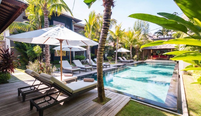You will Love This Luxury 12 Bedroom Holiday Villa in Seminyak with Private Pool, Villa Bali 2081 in Bali