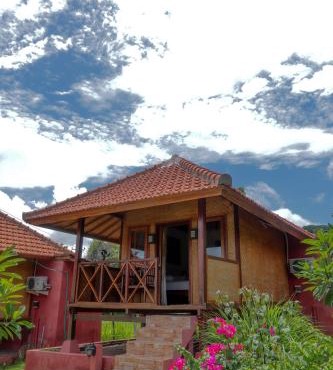 Yut's Inn Flower Paradise Gili Gede in Gili Gede