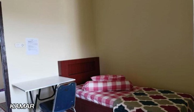 YYD Homestay in Parit