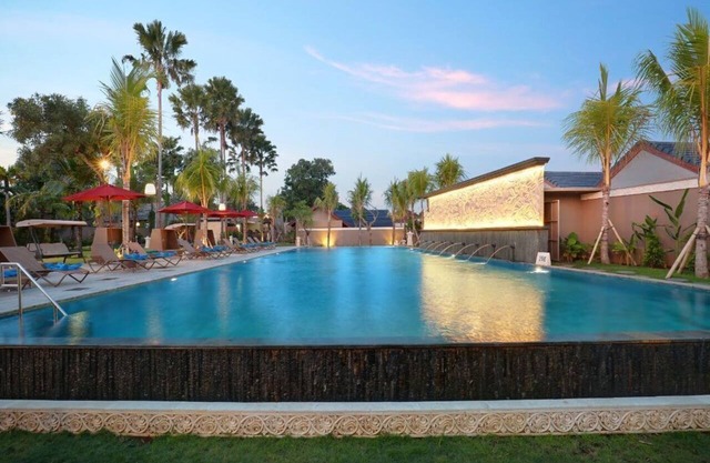 Br Villa Return Airport Transfers 
