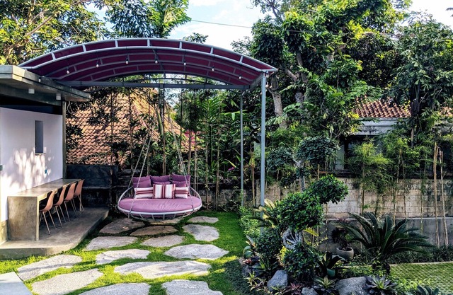 Rest, Rejuvenate, Retreat in Mengwi