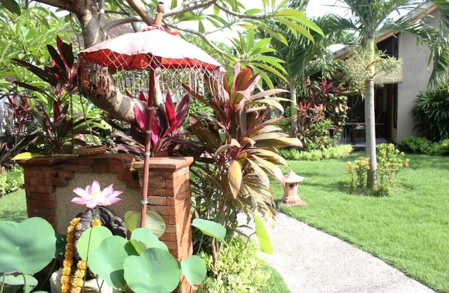 Menjangan Homestay 