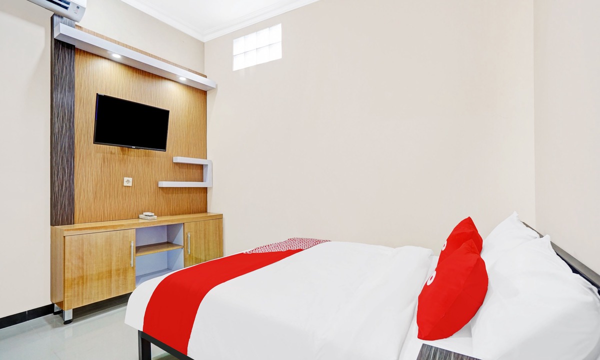 Malang House | OYO 90383 Avisha Guest House Syariah