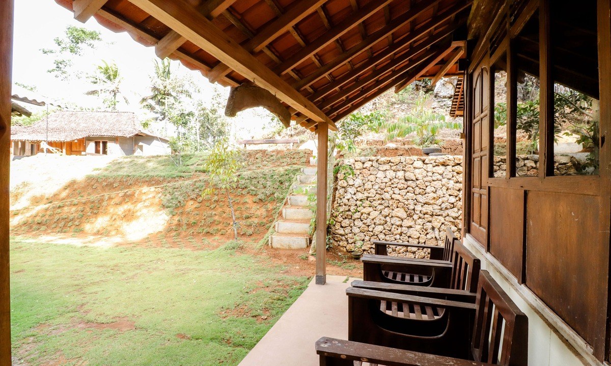 Kulon Progo House | Omah Watu Blencong
