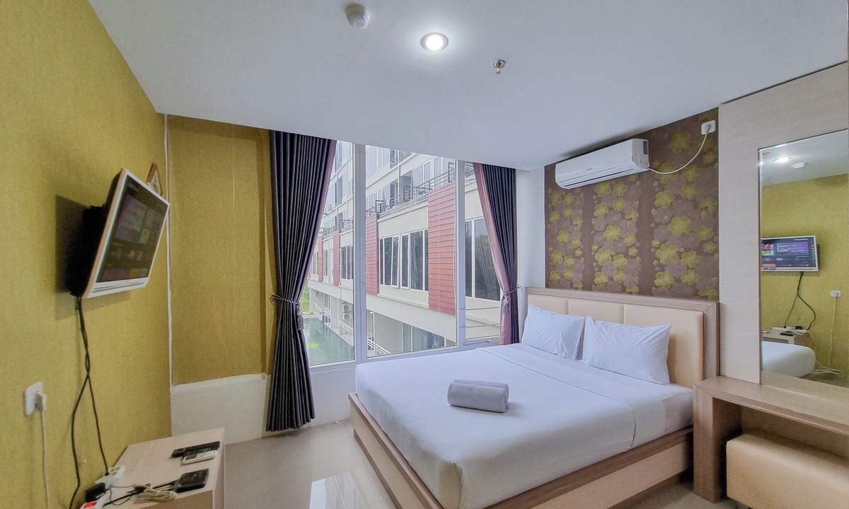 Depok Apartment | Elegant And Spacious 2Br Loft Green Park Yogyakarta Apartment