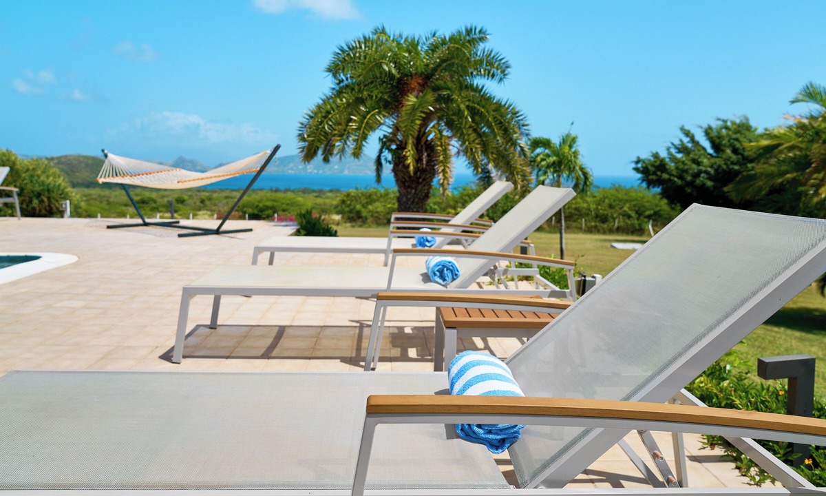 Newcastle Hotel | Mount Nevis Hotel