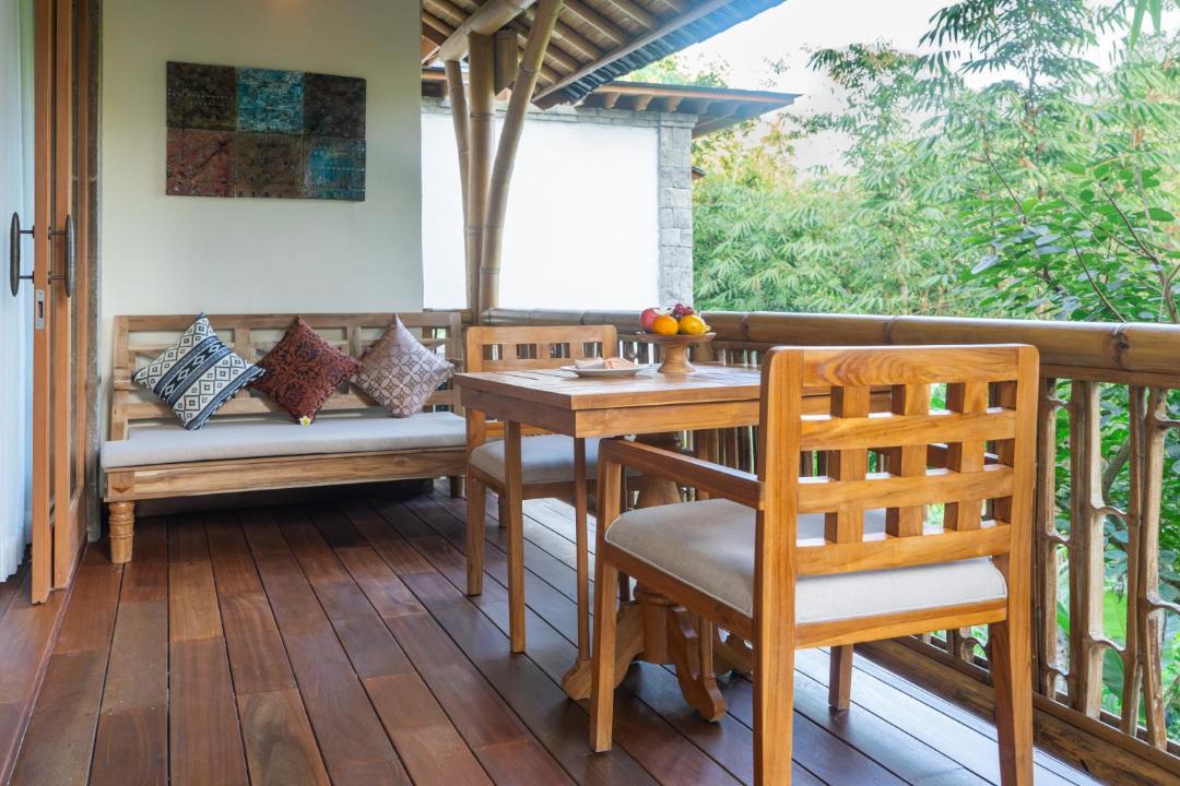 Taro Resort | The Compass Rose Valley