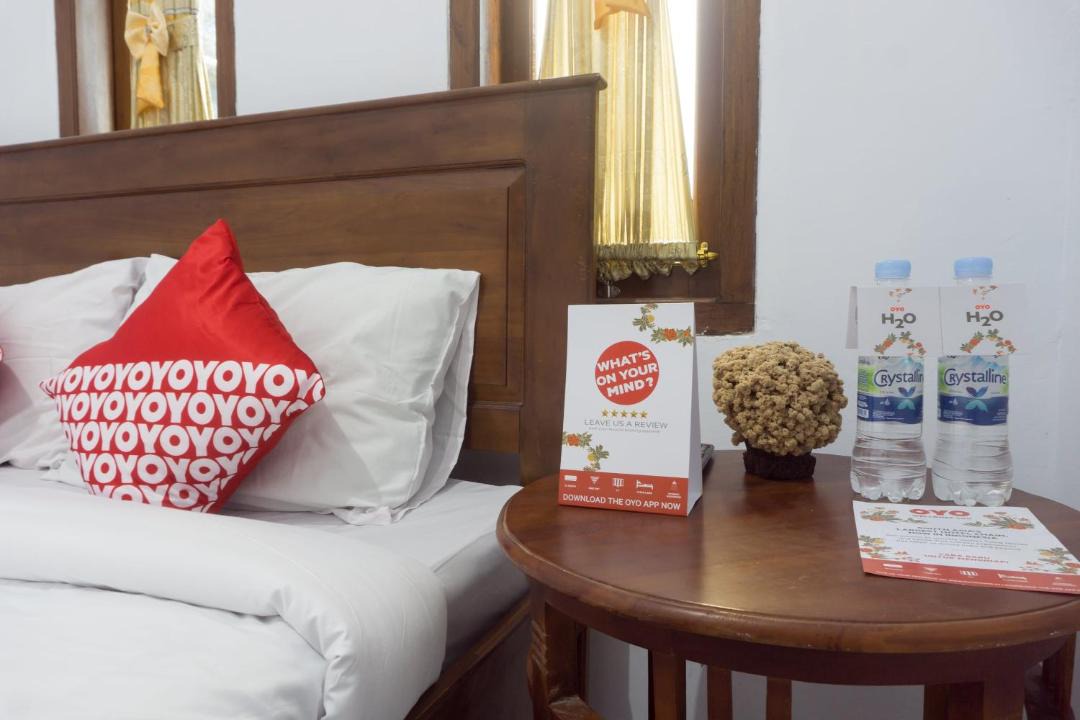 Pacitan Hotel | OYO 801 Hansa Homestay