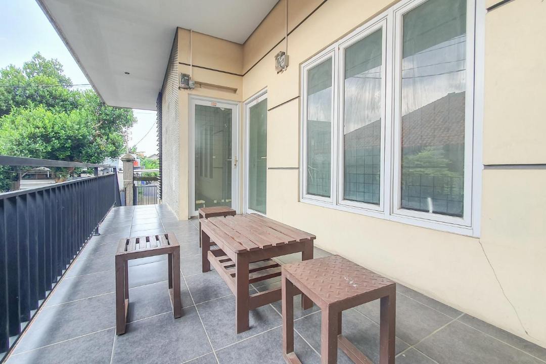 Sumber Hotel | RedDoorz Syariah near Universitas Muhammadiyah Cirebon