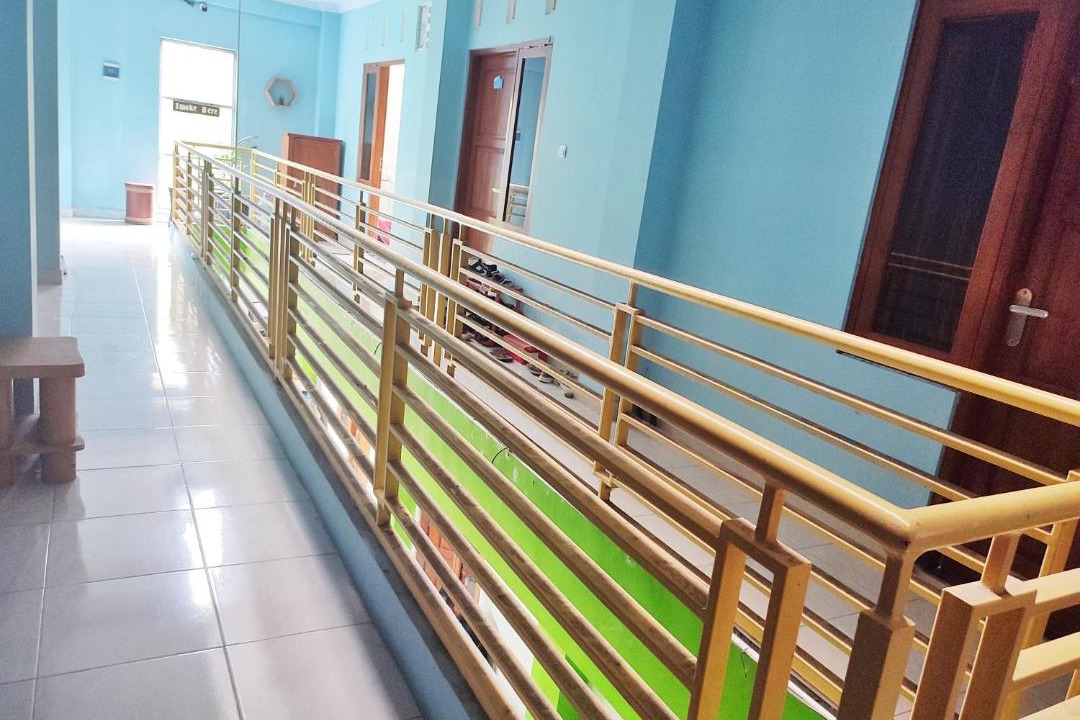 Sleman Hotel | Happy Syariah Hotel near Jombor Mitra RedDoorz