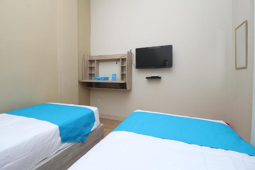 Kebon Kacang House | COZROOMS near MRT, Plaza Indonesia, and Grand Indonesia