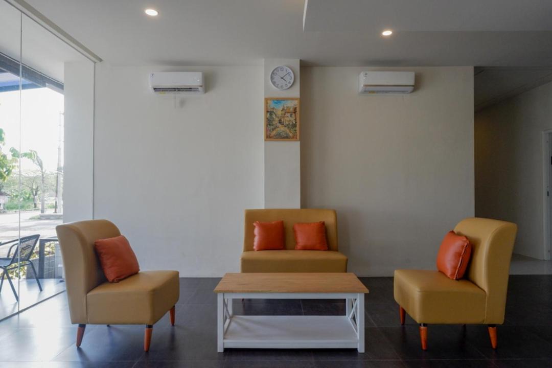 Baki Hotel | RedDoorz Plus near Solo Baru