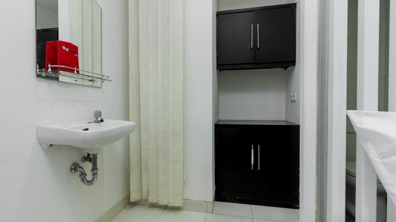 Photo of Bathroom in Gambir