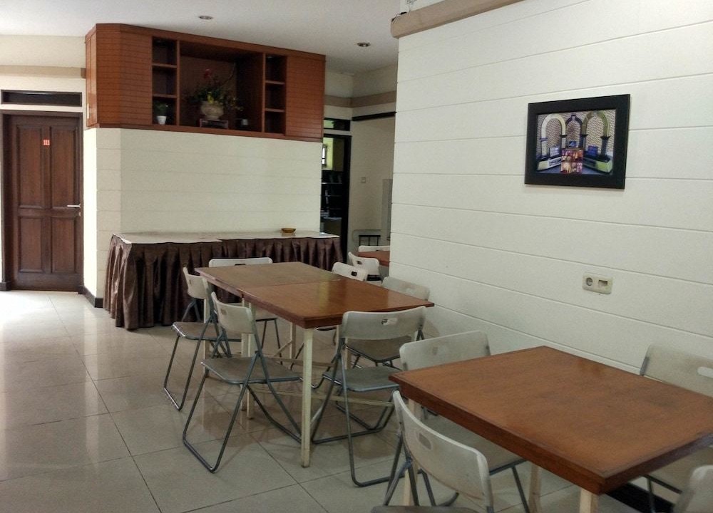 Photo of Livingroom in Malabar