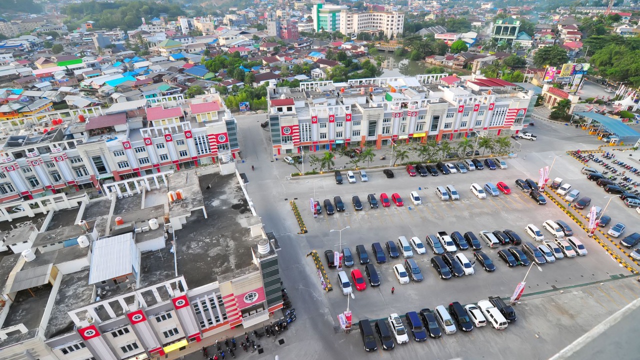Photo of Buildings in Balikpapan
