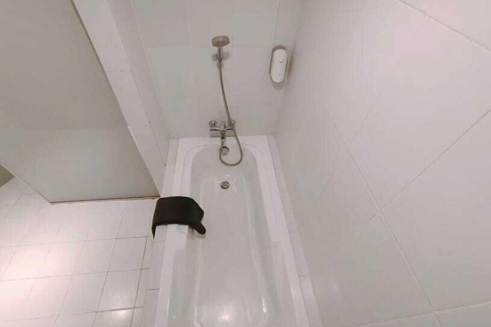 Photo of Bathroom in Lahat