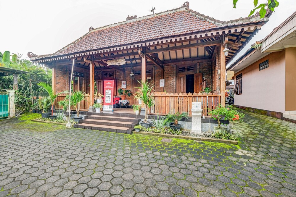 Photo of Outdoor in Pakem