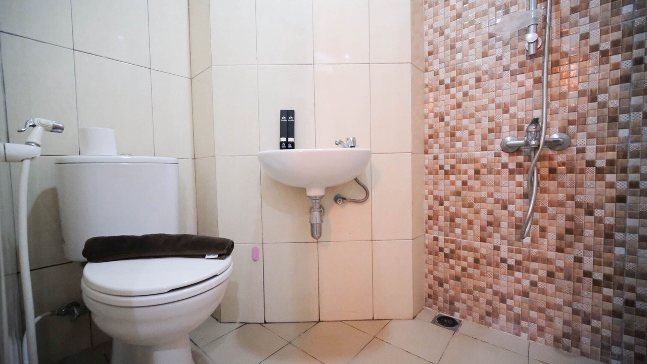 Photo of Bathroom in Suko Manunggal
