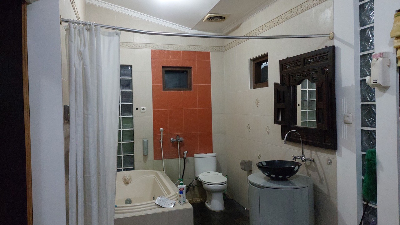 Photo of Bathroom in Parongpong