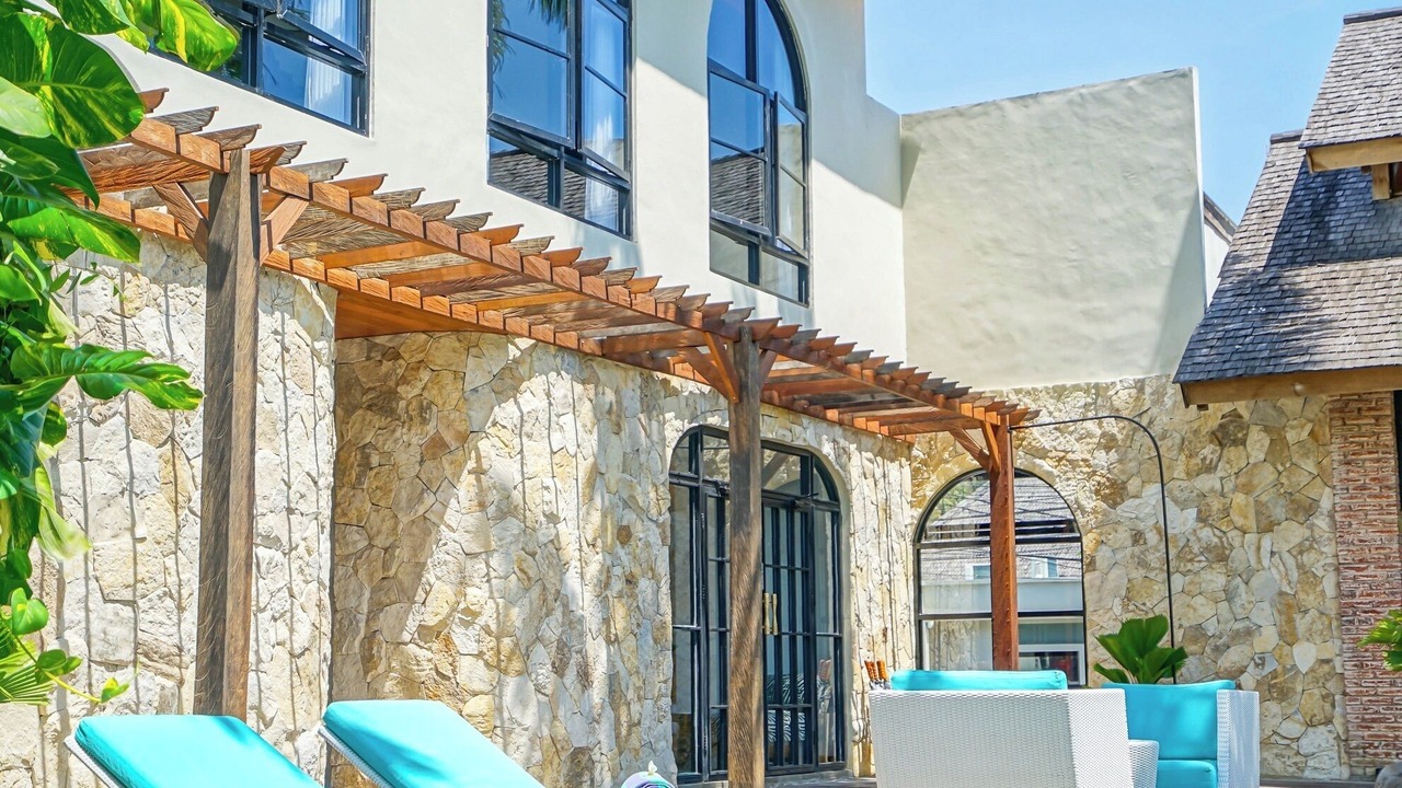 Photo of Outdoor in Petitenget