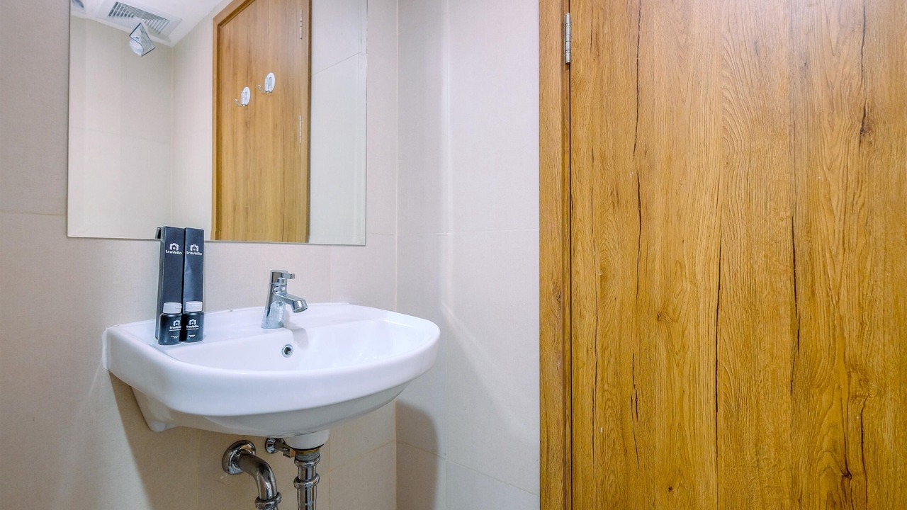 Photo of Bathroom in Duren Sawit