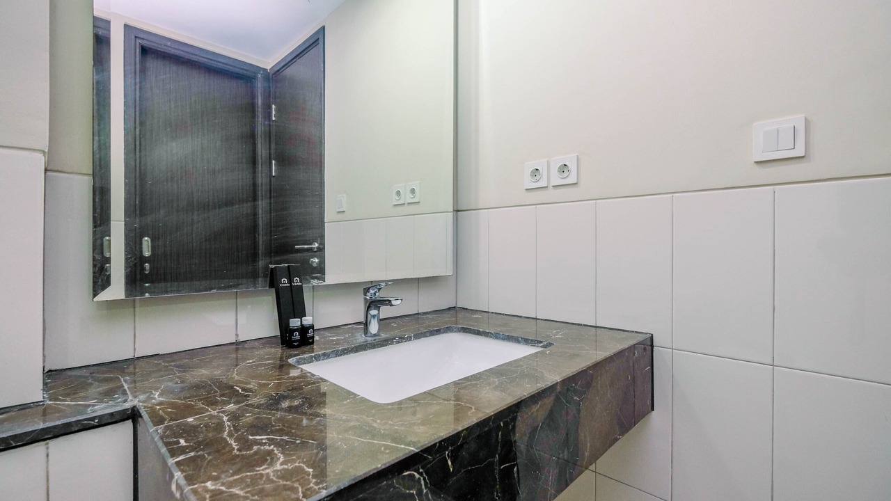 Photo of Bathroom in Mampang Prapatan