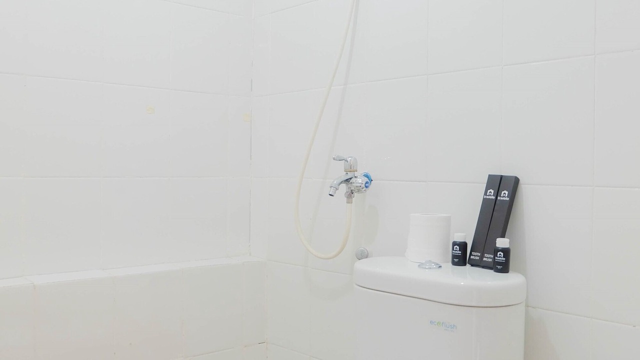 Photo of Bathroom in Jatinegara