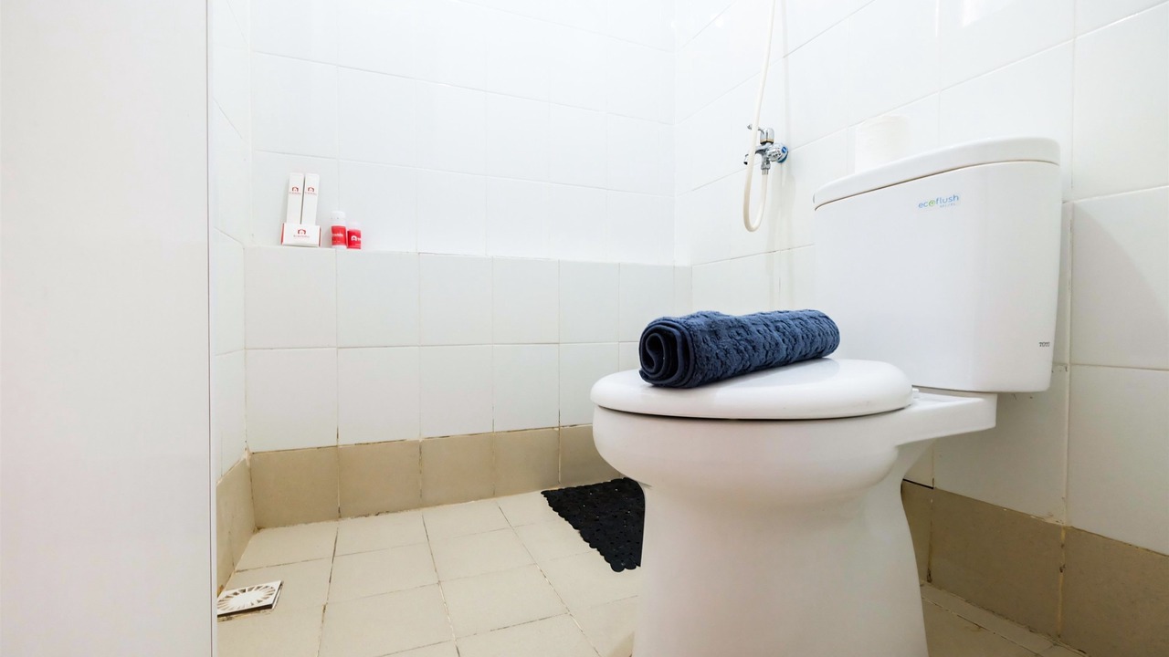 Photo of Bathroom in Jatinegara