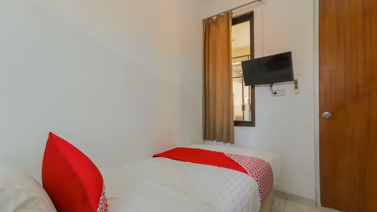 Photo of Bedroom in Kedoya Utara